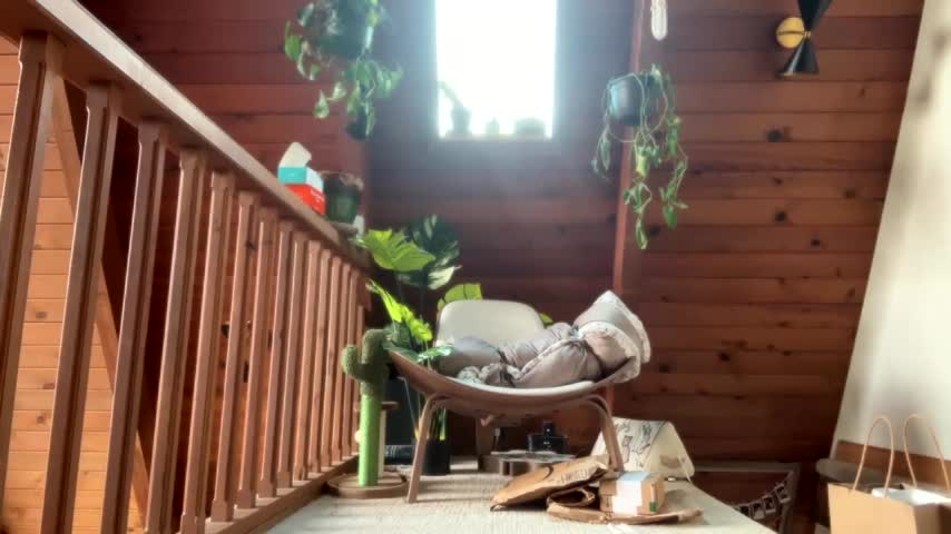 Emerson Sugar Cane - lush cam model from elsewhere, usually