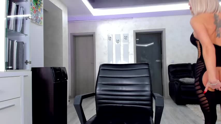 Ingrid (@ingridblondy94) - Chaturbate model profile photo from Chaturbate